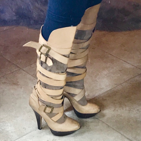 Leather/suede nude heel boot /buckle /mummy style - Picture 3 of 3